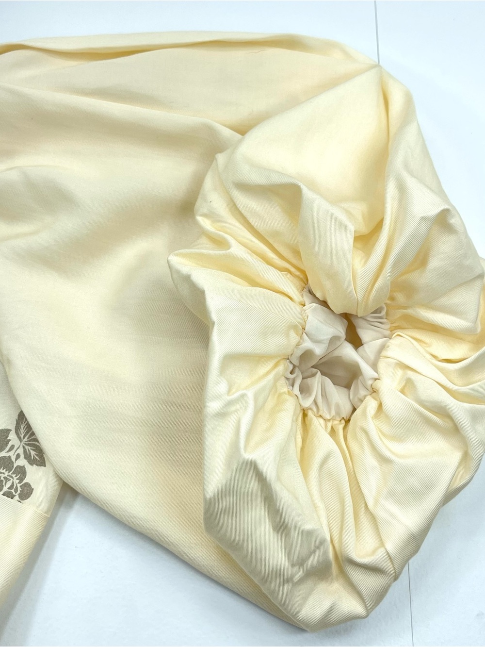 WE ARE KINDRED Knee Length Shirt Dress Ivory Tan Floral Balloon Sleeve Size 4 - Picture 3 of 9
